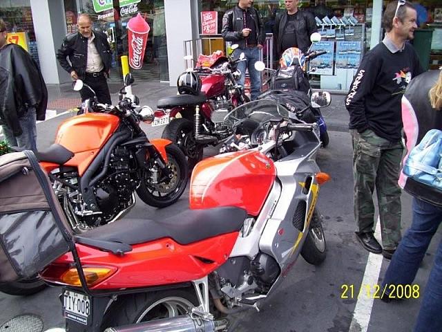 100_0045.jpg